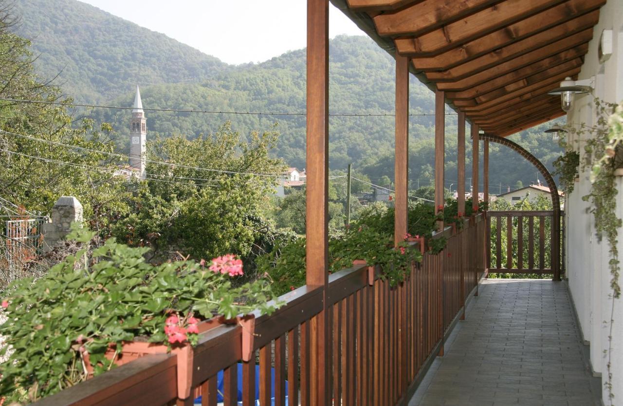 Borgo Di Corte - Alloggio Agrituristico Prestento Екстериор снимка